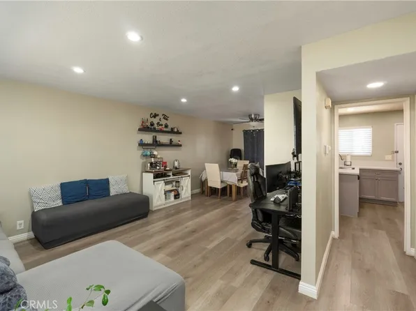 349 N Eucalyptus Ave APT 26, Rialto, CA 92376