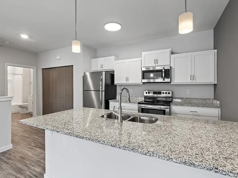 Rock Pointe Village — Photo 2