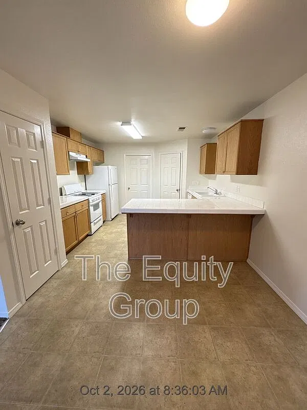 2 bed, 2.0 bath, 1040 sqft, $1,450 — Photo 4