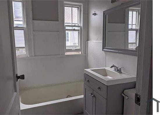 1st image of 519 Belvidere St E #1