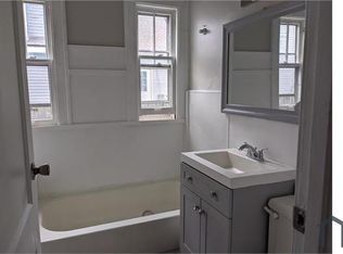 519 Belvidere St E #1, Saint Paul, MN 55107