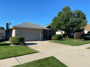 5241 W 108th Pl, Oak Lawn, IL 60453