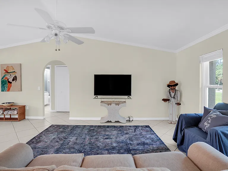 4785 Hansard Ave — Photo 7