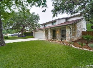 8722 Woods End St, San Antonio, TX 78240