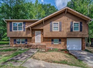 10143 Settlers Grove Rd NE, Covington, GA 30014