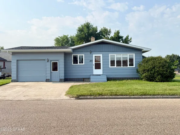 914 11th Ave, Langdon, ND 58249