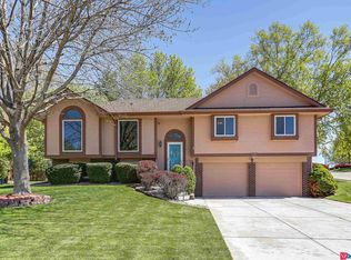 6127 S 167th Cir, Omaha, NE 68135