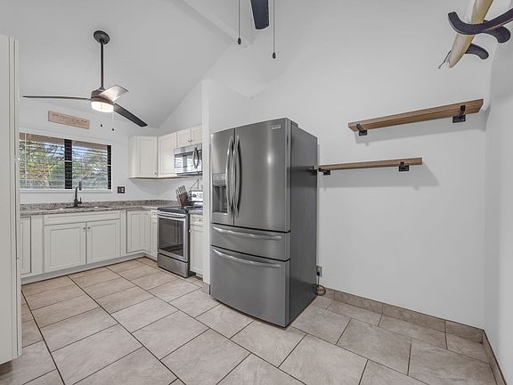 4th image of 15 Kulanihakoi St APT 5E