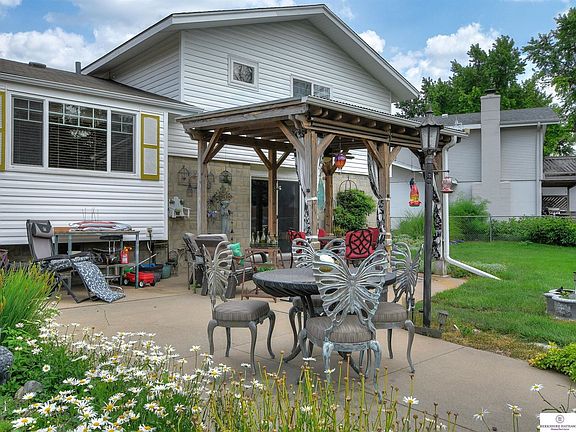 3rd image of 5110 S 103rd Cir