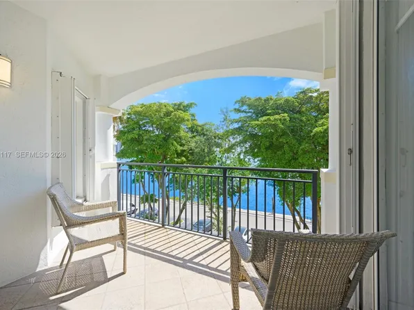 3255 NE 184th St, Aventura, FL