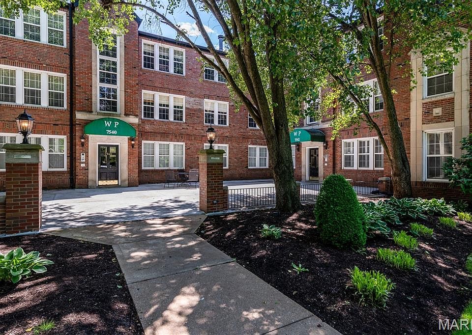 1st image of 7542 Wydown Blvd APT A