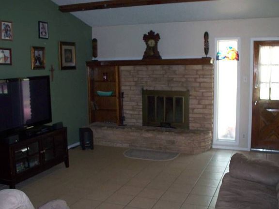 2nd image of 285 Twin Oaks Dr