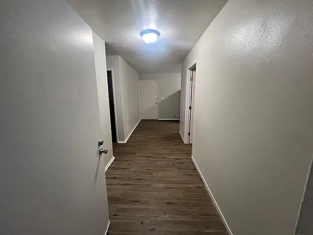 8705 Vanguard Pl — Photo 3