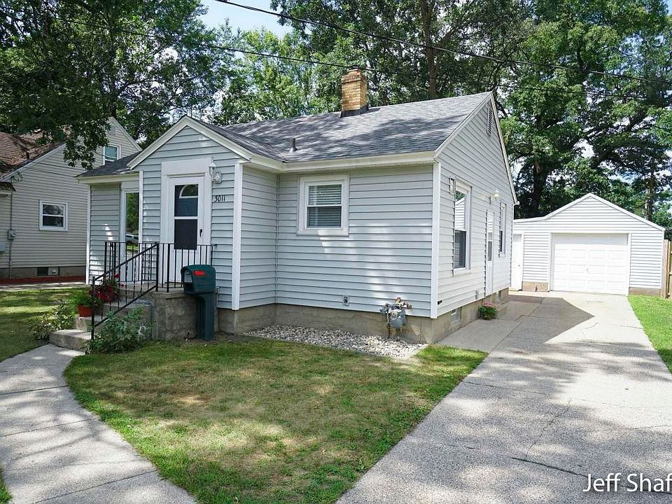 1st image of 3011 Buchanan Ave SW