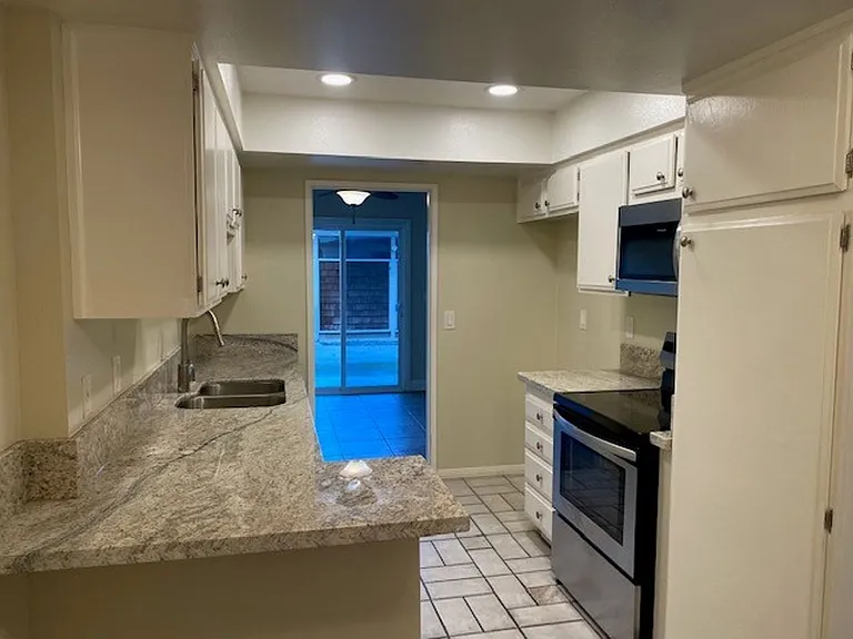 9815 Verde Mar Dr — Photo 3