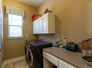 660 Promenade Trl SW, Los Lunas, NM 87031