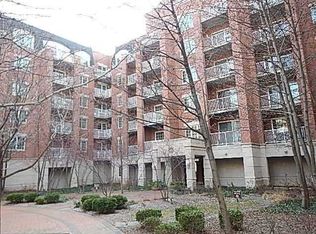 4811 N Olcott Ave UNIT 301, Harwood Heights, IL