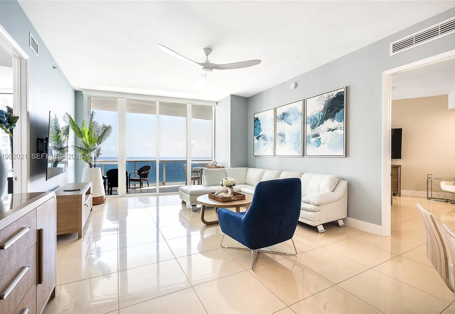 Tdr Tower Ii Condo — Photo 2