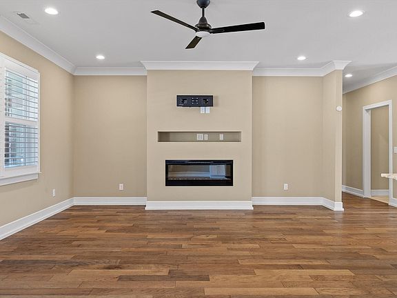 5th image of 6864 Carnell Way