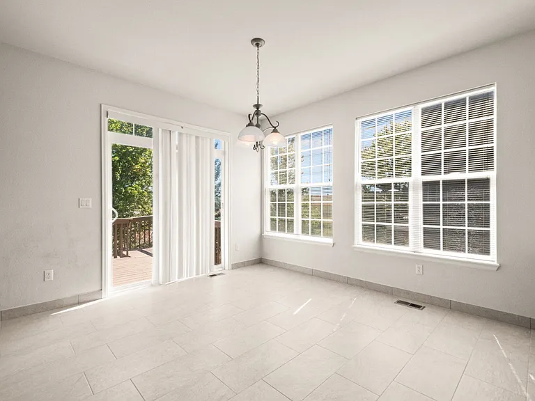 20981 E Hampden Pl — Photo 7