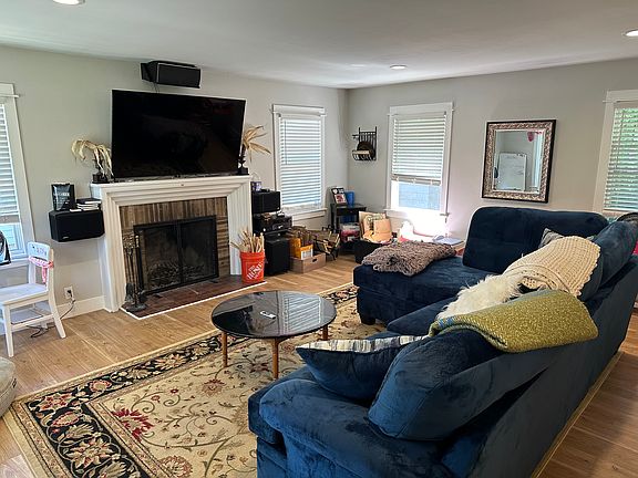 2nd image of 1829 Covington Dr SE