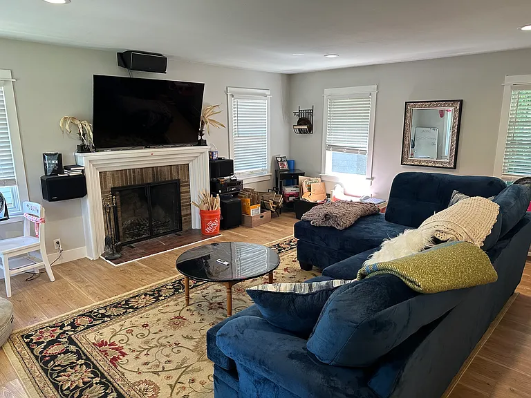 1829 Covington Dr SE — Photo 2