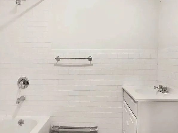 347 Pleasant Avenue image 5 of 5