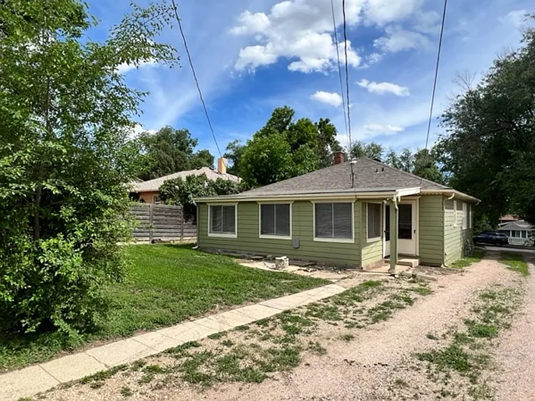 920 E Cucharras St — Photo 25