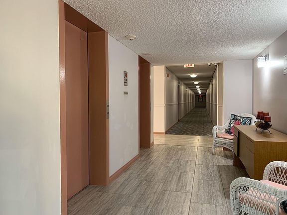 5th image of 9355 SW 8th St APT 202