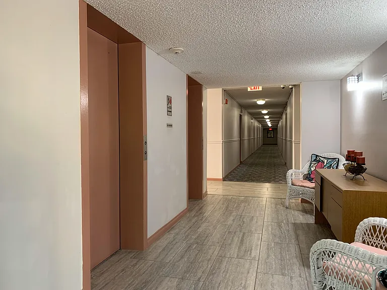 9355 SW 8th St #202 — Photo 5
