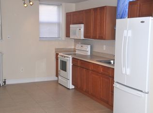 30-64 41st St, Astoria, NY 11103