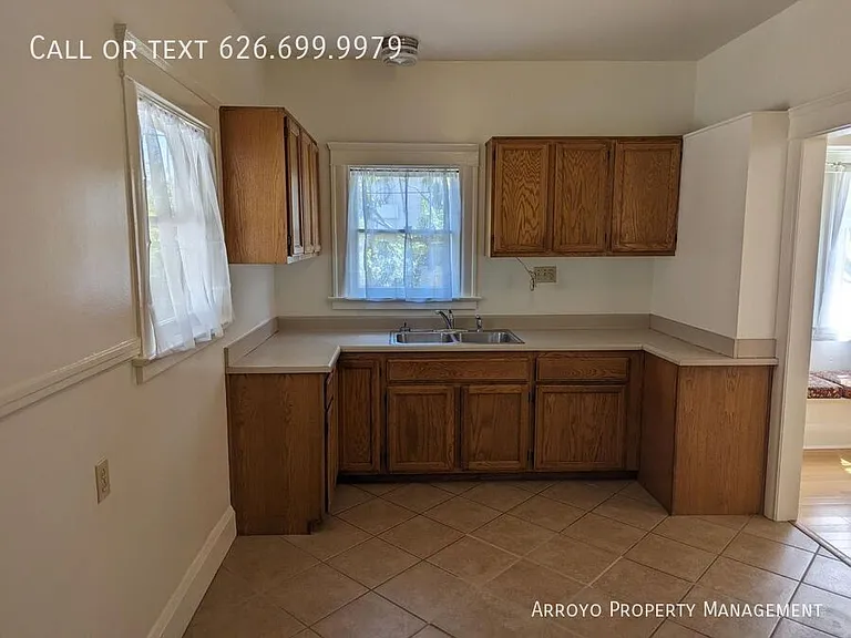 74 N Chester Ave — Photo 18