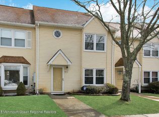 13 Colonial Ct, Jackson, NJ 08527