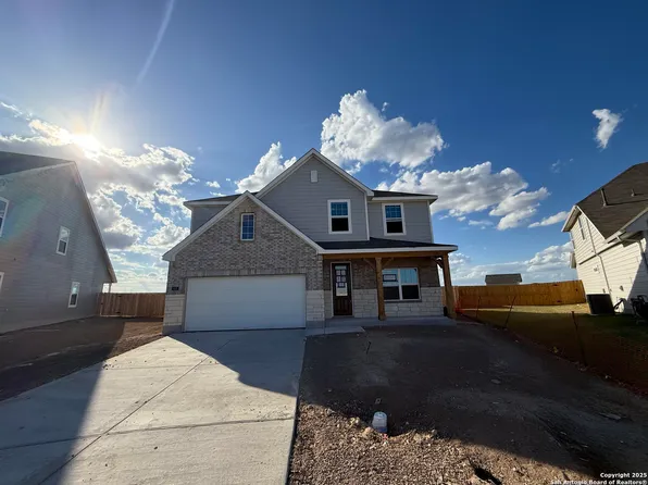 157 Beveridge, Seguin, TX 78155