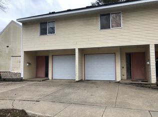 107 N Busey Ave APT A, Urbana, IL 61801