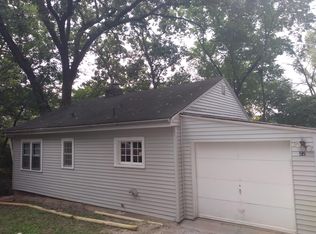 1105 Hawkins Rd, Fenton, MO 63026