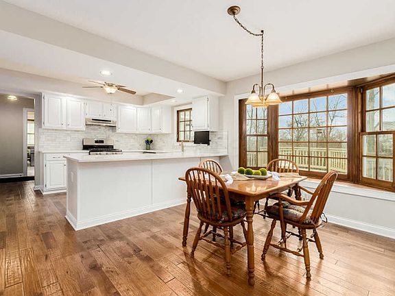 3rd image of 5141 Reddington Ct