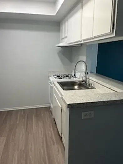 Sand Castle Apartments — Photo 5