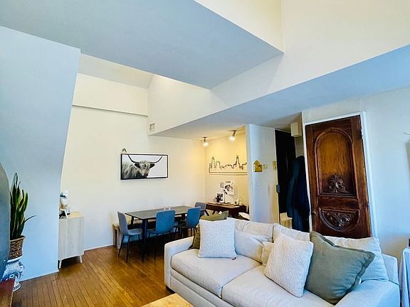 3rd image of 888 W Lill Ave APT 2R