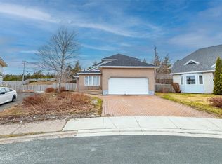 8 Salmonier Place, St. John's, Nl, NL A1E5V4