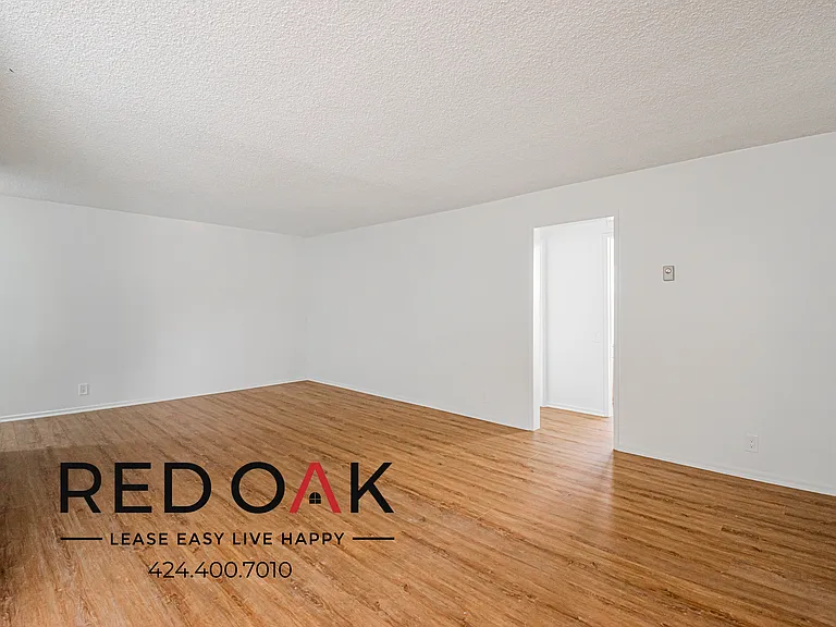 411 E Bay State St — Photo 9