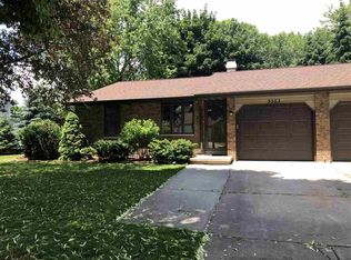 3003 Gilbert Dr, Green Bay, WI 54311