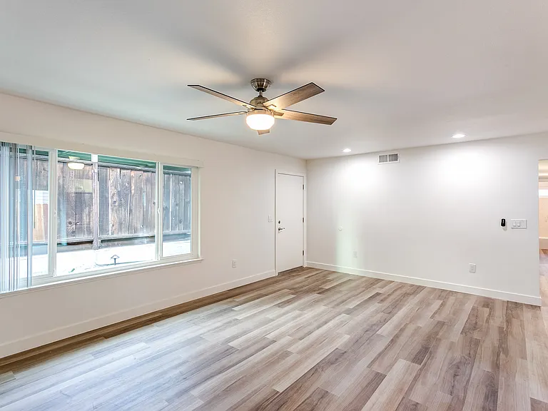 2310 Buena Vista Ave #2334 — Photo 52