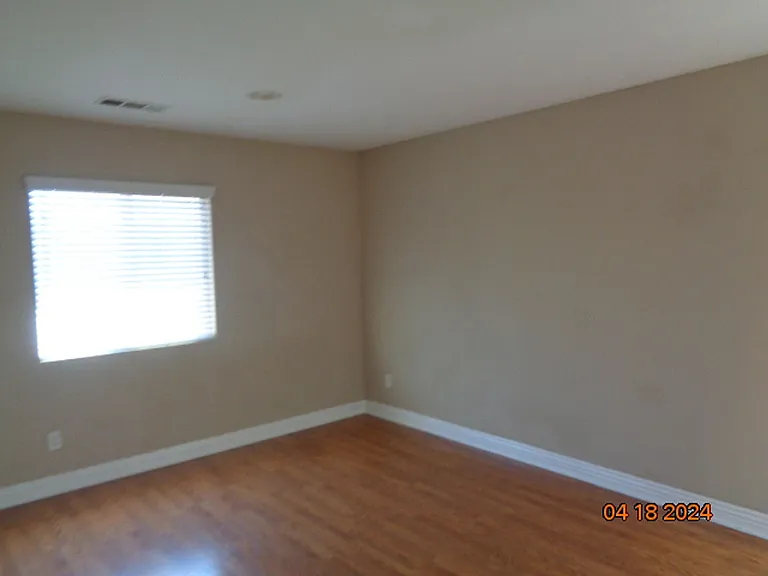 2064 W Avenue K #6 — Photo 17