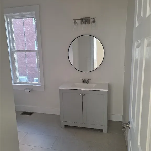 258 Main St #1 — Photo 12