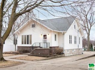 711 1st Ave SW, Le Mars, IA 51031