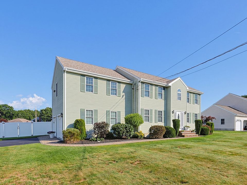 1st image of 10 Bryan Dr