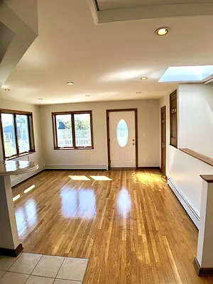 Rented by Richmont Realty LLC | media 2