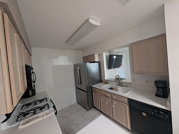 4th image of 4801 Irving Blvd NW Unit 603
