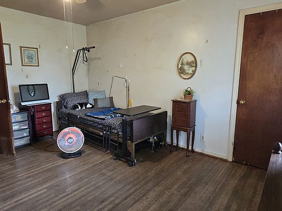 4th image of 119 Rainbow St